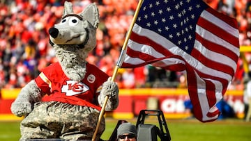 Mascota de los Chiefs, KC Wolf, se retira