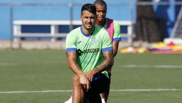 Vitolo durante un entrenamiento con el Getafe