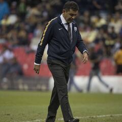 David Patiño deja de ser entrenador de Pumas