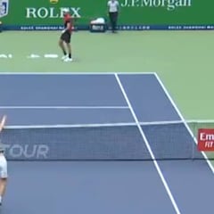 Si lo hace a propósito, no lo consigue: Zverev y el cámara
