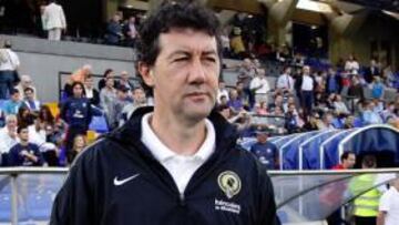 El ya ex entrenador del Hércules, antes de un partido.