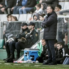 Cristóbal Parralo se sentará en el banquillo ante el Sporting