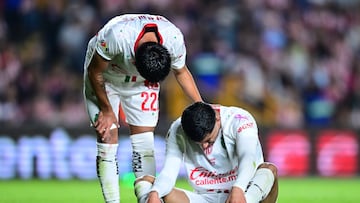 Santiago Sandoval and Bryan Gonzalez of Guadalajara during the 14th round match between Queretaro and Guadalajara as part of the Liga BBVA MX, Torneo Apertura 2025 at La Corregidora Stadium, on October 22, 2025 in Santiago de Queretaro, Mexico.