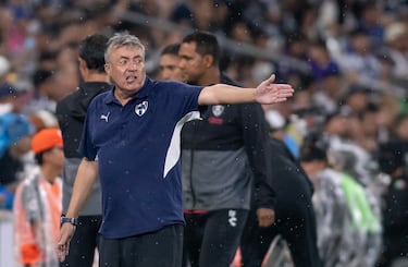 Rayados se mantiene en vilo con Nelson Deossa