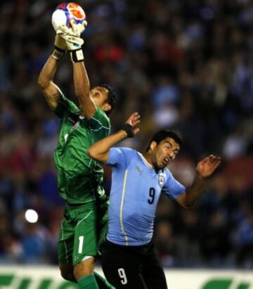 Uruguay y Costa Rica se enfrentaron esta noche en Montevideo, en un duelo que terminó igualado 3-3.