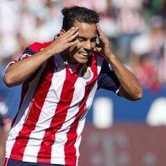 Omar Bravo dejaría Chivas para recalar en la NASL