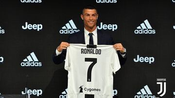 Cristiano en su presentación con la Juventus.