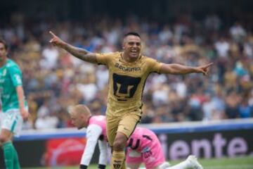 Photo during the match Pumas vs Leon, Corresponding 3 round of Aperture Tournament League BBVA Bancomer MX 2016 at Olympic Satdium.
Foto durante el partido Pumas vs Leon correspondiente a la Jornada 3 del Torneo Apertura 2016 de la Liga BBVA Bancomer MX en el Estadio Olimpico, en la foto: Gol Javier Cortes de Pumas
31/07/2016/MEXSPORT/David Leah.