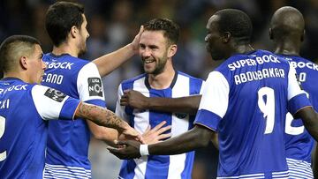 Miguel Layún en el 11 ideal de la Liga de Portugal según UEFA