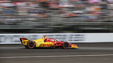 Álex Palou es tercero en el primer libre de las 500 Millas