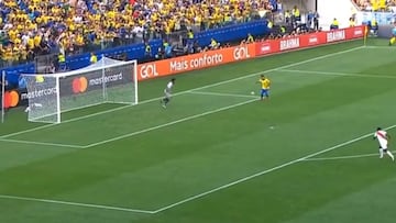 En Per¨² no ha sentado nada bien: la ofensiva forma de marcar de Firmino...