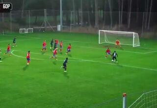 Jordhy Thompson sorprende a todos con esta definición: ¡otro golazo en Europa!