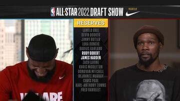 Es el vídeo del momento en EE.UU: la reacción de LeBron cuando Durant pasa de Harden