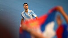 Djokovic y Tsitsipas se enfrentan por el título y el trono mundial 
