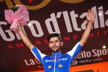 Ganó la etapa 5 del Giro de Italia.Gaviria, of the Quick Step team, had taken the race lead by winning Sunday's third stage and achieved his second success in a sprint at the finish of the 159km ride from Pedara to Messina, Sicily. / AFP PHOTO / Luk BENIES