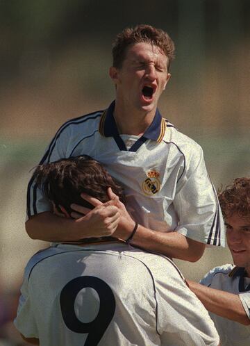 Miguel ?ngel Ferrer, "Mista" fue canterano del Real Madrid y estuvo ligado al club blanco desde 1996 hasta 1999. El delantero murciano fich車 por el Valencia en 2001 y se mantuvo en el equipo 'Che' hasta verano de 2006.