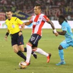 Nacional 1x1: Chará da un tanque de oxígeno para la vuelta