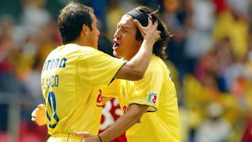 Dos chilenos entre los mejores delanteros históricos del América