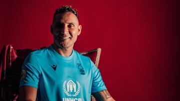 Keylor Navas para Notthingham Forest en presentación en redes sociales.