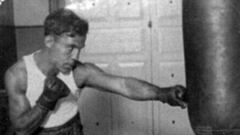 Baltasar "Sangchili" fue el primer boxeador español que se convirtió en campeón del mundo. El 1 de junio de 1935 en la plaza de toros de Valencia, Sangchili venció por puntos en 15 asaltos al panameño Alf Brown proclamándose campeón mundial del peso gallo versión IBU.