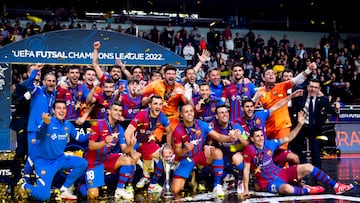 El Barça celebra su título de campeón de Europa el mes pasado.