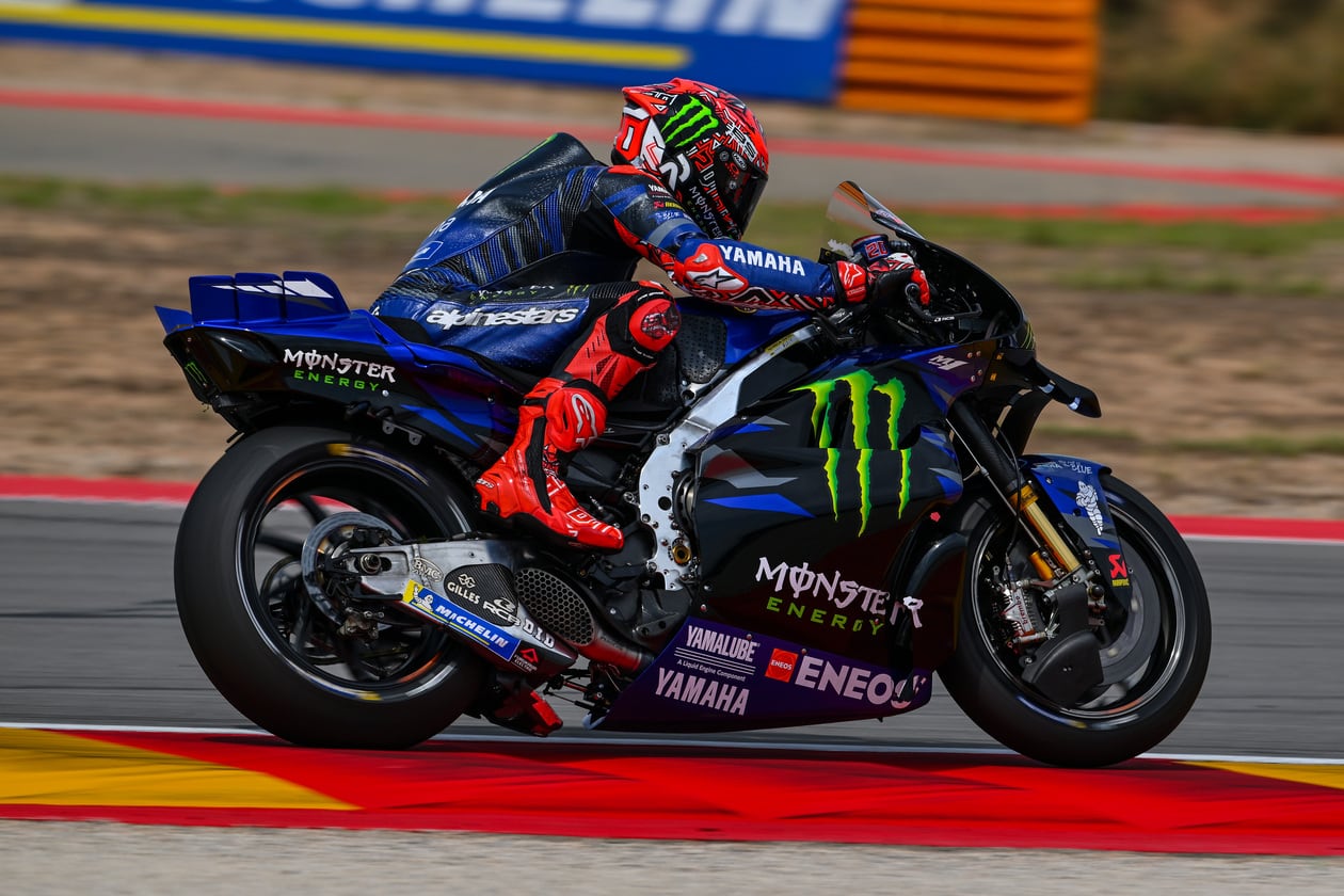 Fabio Quartararo con la Yamaha de MotoGP.