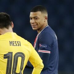 Mbappé publica una foto con Messi y las redes arden