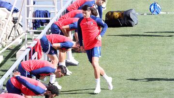 Morata, en un entrenamiento del Atlético esta 23-24.