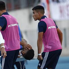 Barrios será baja por 6 meses y suma otro problema a la U