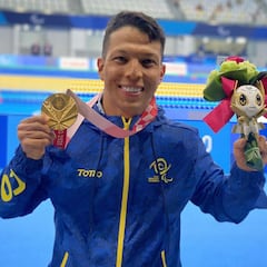 Nelson Crispín gana medalla de oro e impone récord mundial