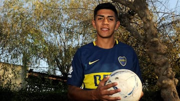 Conoce la historia de superación del lateral izquierdo que se encuentra en las reservas del cuadro xeneize y que nació sin una mano.