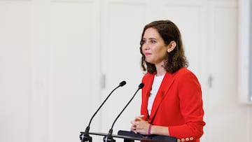 La presidenta de la Comunidad de Madrid, candidata a la reelecci¨®n y presidenta del Partido Popular (PP) de Madrid, Isabel D¨ªaz Ayuso, ofrece declaraciones tras ejercer su derecho al voto en el Colegio La Inmaculada-Marillac, a 28 de mayo de 2023, en Madrid (Espa?a). Hoy, 28M, se celebran en Espa?a elecciones municipales en un total de 8.131 ayuntamientos, elecciones auton¨®micas en 12 comunidades aut¨®nomas y en las ciudades aut¨®nomas de Ceuta y Melilla. En las elecciones municipales podr¨¢n votar 35.414.655 electores y en las auton¨®micas que carlosse celebran podr¨¢n hacerlo 18.382.505 electores.
28 MAYO 2023;28M;28-M;ELECCIONES;PP;PARTIDO POPULAR;CAM;
Eduardo Parra / Europa Press
28/05/2023