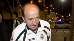 Oltra mide al gato Lotina