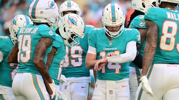 The Bucs miss the chance to gain ground on the Panthers in the race for NFC South and the playoffs.