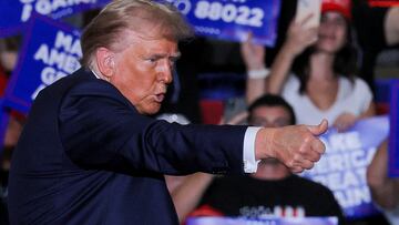 Republican presidential nominee former U.S. President Donald Trump gestures during a campaign rally in Erie, Pennsylvania, U.S., September 29, 2024. REUTERS/Brian Snyder