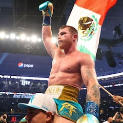 Canelo enfrentaría a Jermall Charlo en septiembre