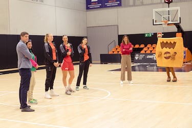 Un equipo de ensue?o: Las jugadoras del pasado han luchado mucho por lo que tenemos nosotras ahora