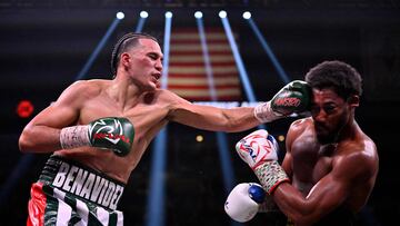 LAS VEGAS, NEVADA - NOVEMBER 25: David Benavidez (L) fights Demetrius Andrade in a WBC super middleweight title fight at Michelob ULTRA Arena on November 25, 2023 in Las Vegas, Nevada. Benavidez retained his title with a TKO.   David Becker/Getty Images/AFP (Photo by David Becker / GETTY IMAGES NORTH AMERICA / Getty Images via AFP)