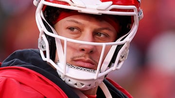 KANSAS CITY, MISSOURI - DECEMBER 21: Patrick Mahomes #15 of the Kansas City Chiefs looks on in the third quarter of a game against the Houston Texans at GEHA Field at Arrowhead Stadium on December 21, 2024 in Kansas City, Missouri. David Eulitt/Getty Images/AFP (Photo by David Eulitt / GETTY IMAGES NORTH AMERICA / Getty Images via AFP)