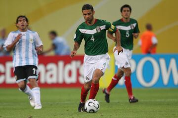  Foto de accion durante el partido Partido Argentina vs Mexico, Octavos de Final, Mundial Alemania 2006.en la foto: RAFAEL MARQUEZ

24/05/06/MEXSPORT

Estadio: Zentralstadion Leipzig, actualmente Red Bull Arena