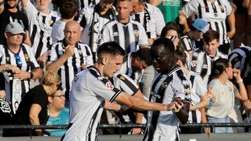 El zaguero del Castellón hizo un buen partido en líneas generales, aunque el festival de goles pueda parecer que no. Además, fue autor del primer gol de su equipo.