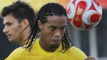 <b>LO PEOR DE SU VIDA.</b> Ronaldinho ha calificado sus últimos meses en el Barcelona como los peores de su vida.