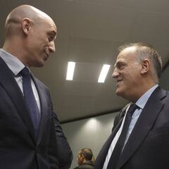 Rubiales declara otra guerra: "No autorizaremos viernes ni lunes"