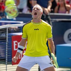 Davidovich, a cuartos tras otro triunfo sonado ante Ruud
