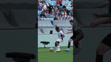 Fluminense delira con la magia de Jhon Arias