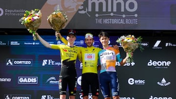 Adam Yates reina en Galicia