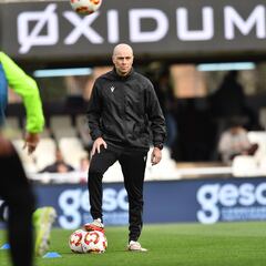 El nuevo entrenador se resiste