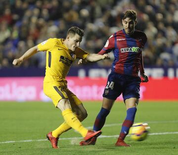 Gameiro shoots on goal in the lead-up to Griezmann's second, scored with 20 minutes remaining.