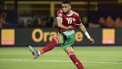 Morocco&#039;s forward Youssef En-Nesyri shoots to score during the 2019 Africa Cup of Nations (CAN) Group D football match between Morocco and Ivory Coast at the Al Salam Stadium in the Egyptian capital Cairo on June 28, 2019. (Photo by JAVIER SORIANO / 