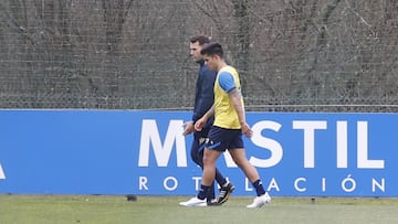 Kuki Zalazar se retiró del entrenamiento del Deportivo.